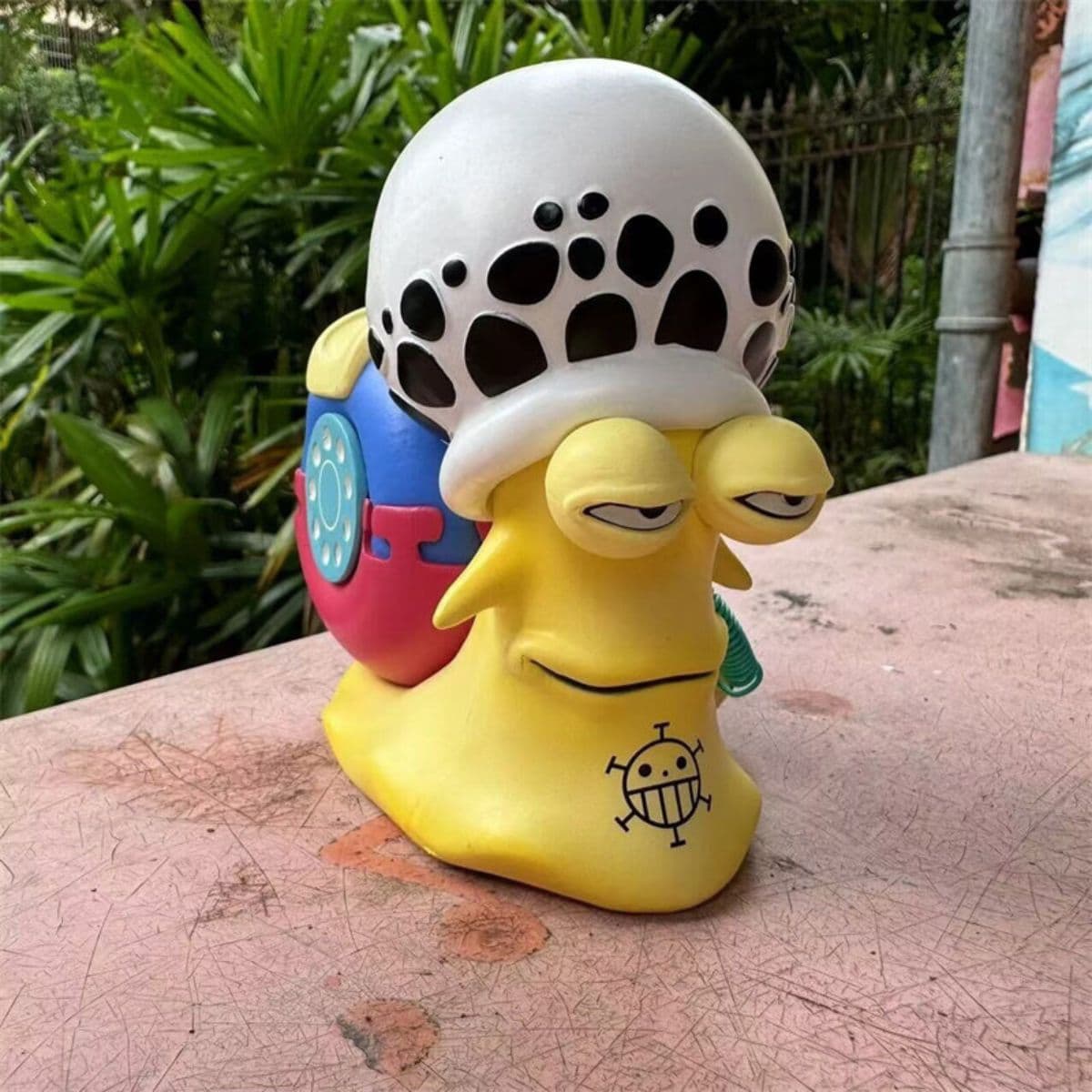 One Piece Trafalgar Law Transponder Snail Den Den Mushi PVC - Nakama Lebanon