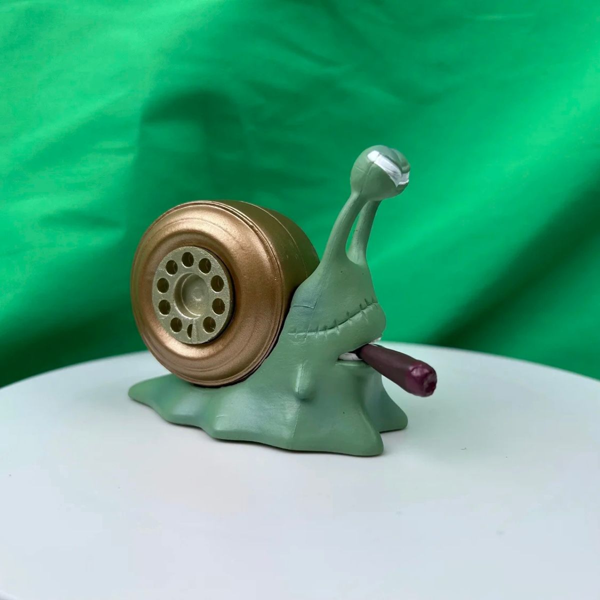 One Piece Transponder Snail Den Den Mushi PVC Figure - Nakama Lebanon
