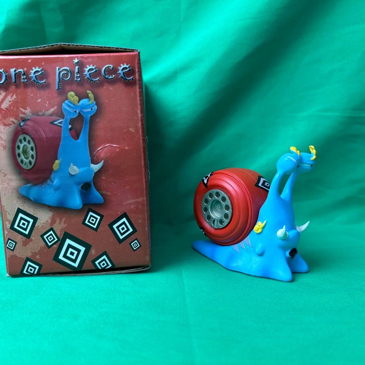 One Piece Transponder Snail Den Den Mushi PVC Figure - Nakama Lebanon