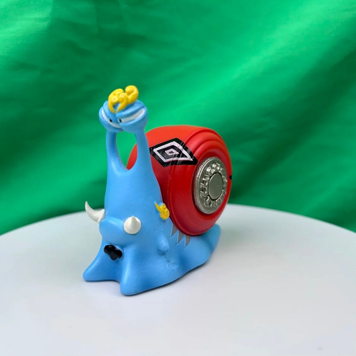One Piece Transponder Snail Den Den Mushi PVC Figure - Nakama Lebanon