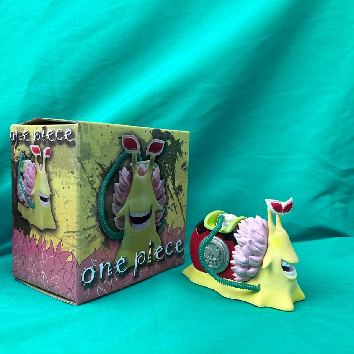 One Piece Transponder Snail Den Den Mushi PVC Figure - Nakama Lebanon