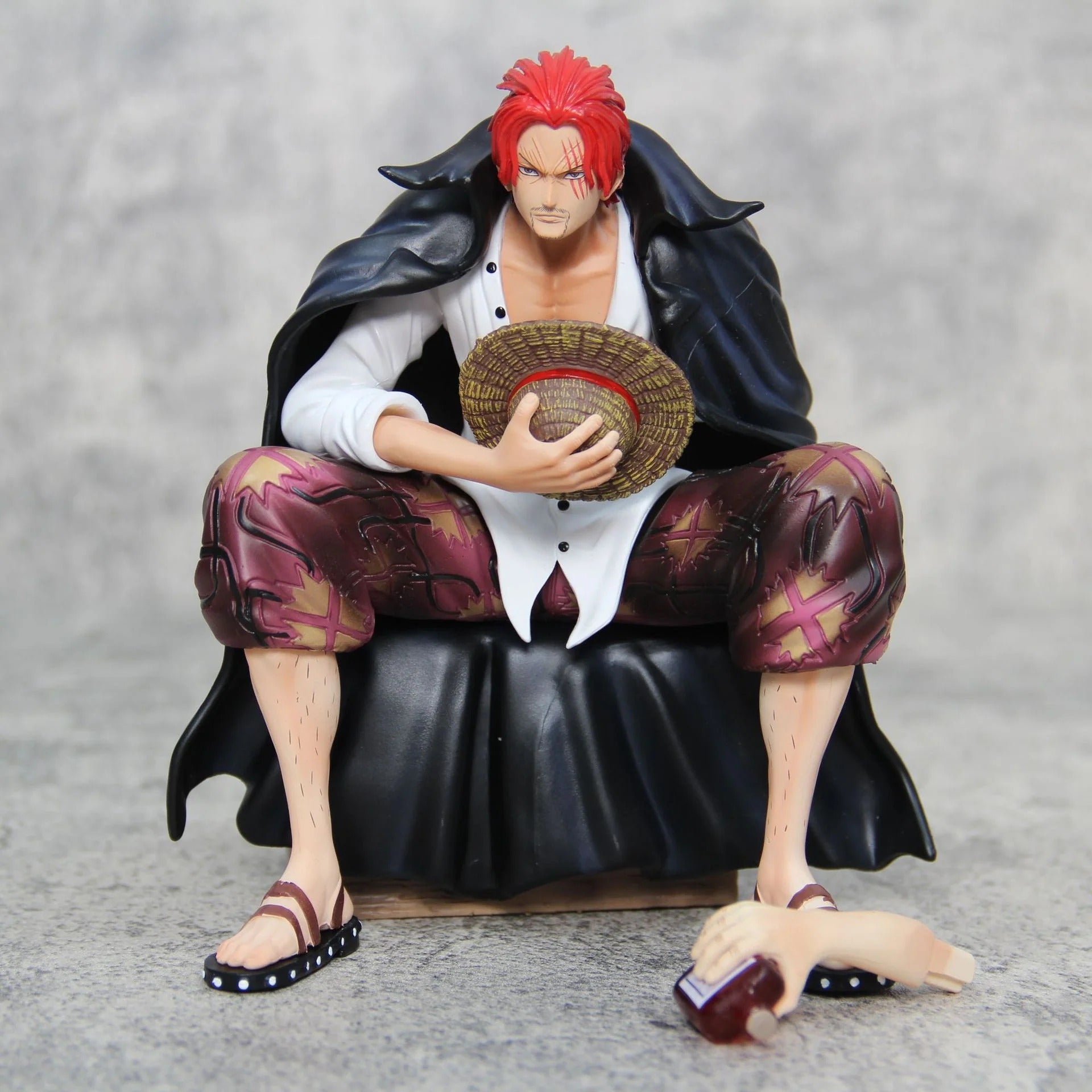 One Piece Red Hair Shanks PVC Figure 17cm - Nakama Lebanon