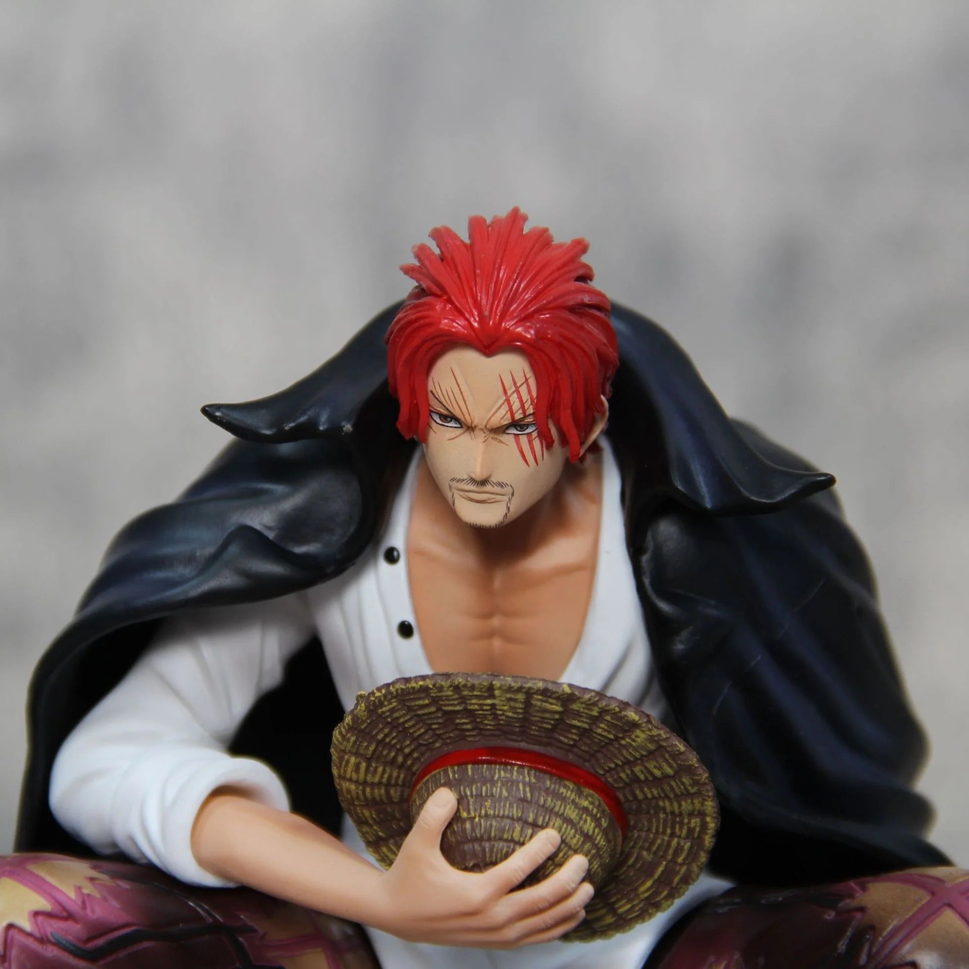 One Piece Red Hair Shanks PVC Figure 17cm - Nakama Lebanon